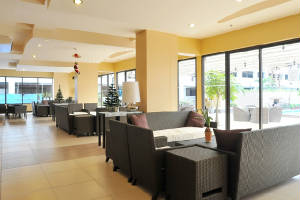 indoor_dining.jpg