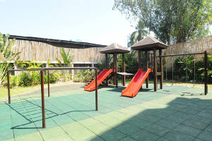 kiddie_playground.jpg